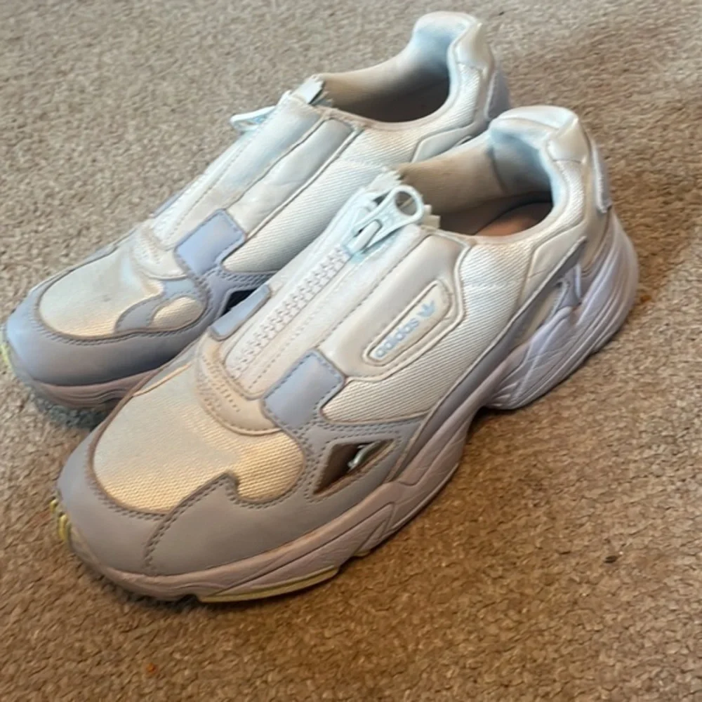 Adidas Falcon Zip EF1969 White Blue Chunky Sneakers Women’s Size 9